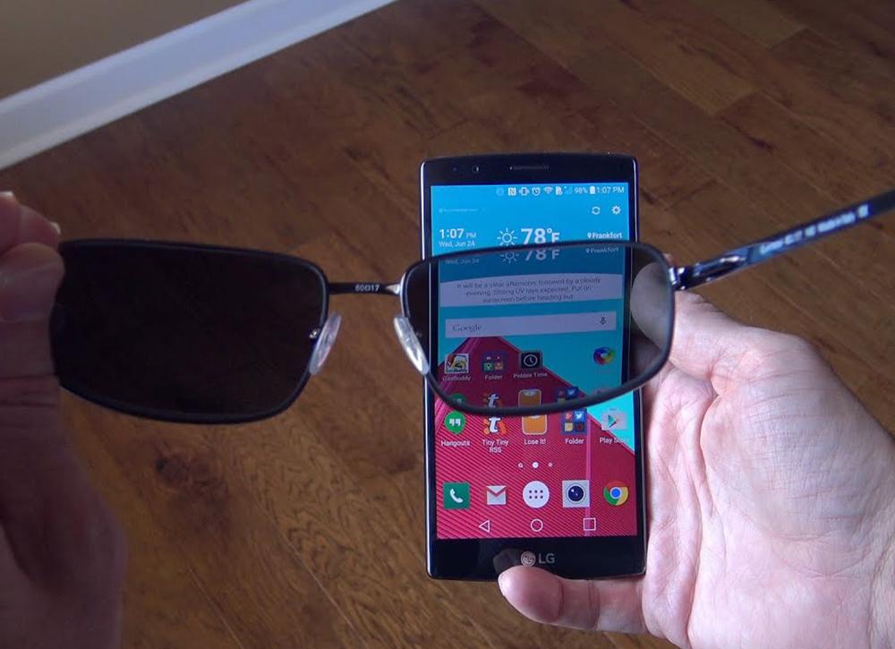Do Polarized Sunglasses Make Your Phone Look Weird KoalaEye Optical