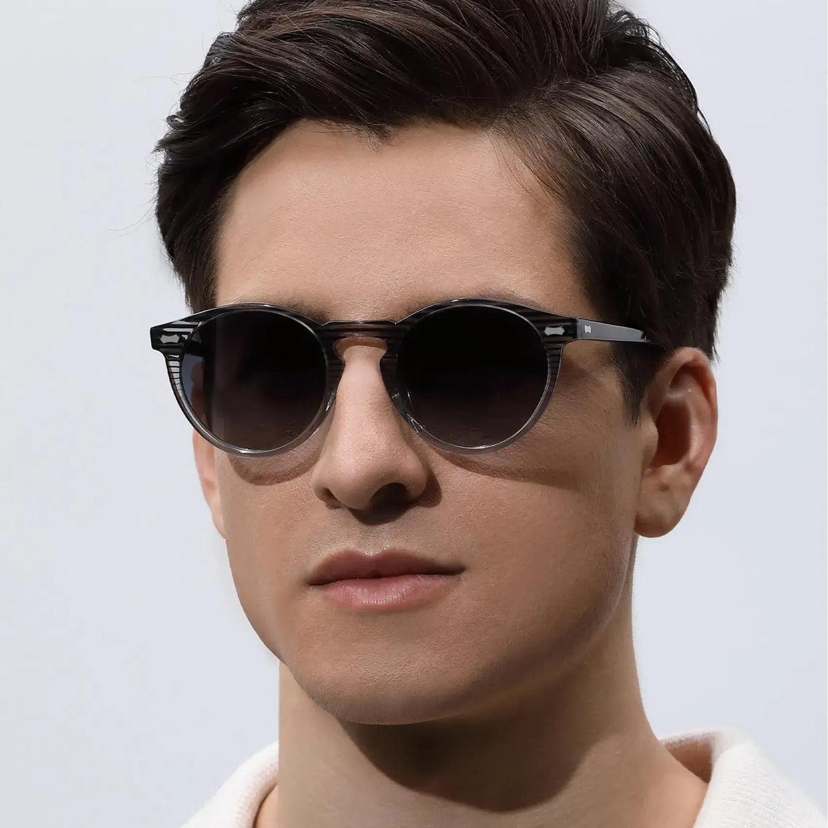 zebra-crossing -style-sunlasses-round-sunglasses-UV400-protection-for-driving-model