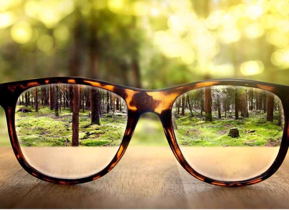 Full Guide to Glasses for Astigmatism - Carfia Optical