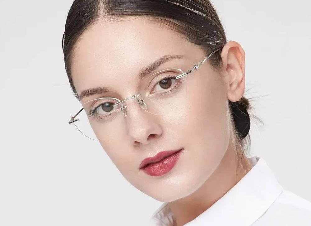 Are rimless glasses more expensive than full-frame glasses?