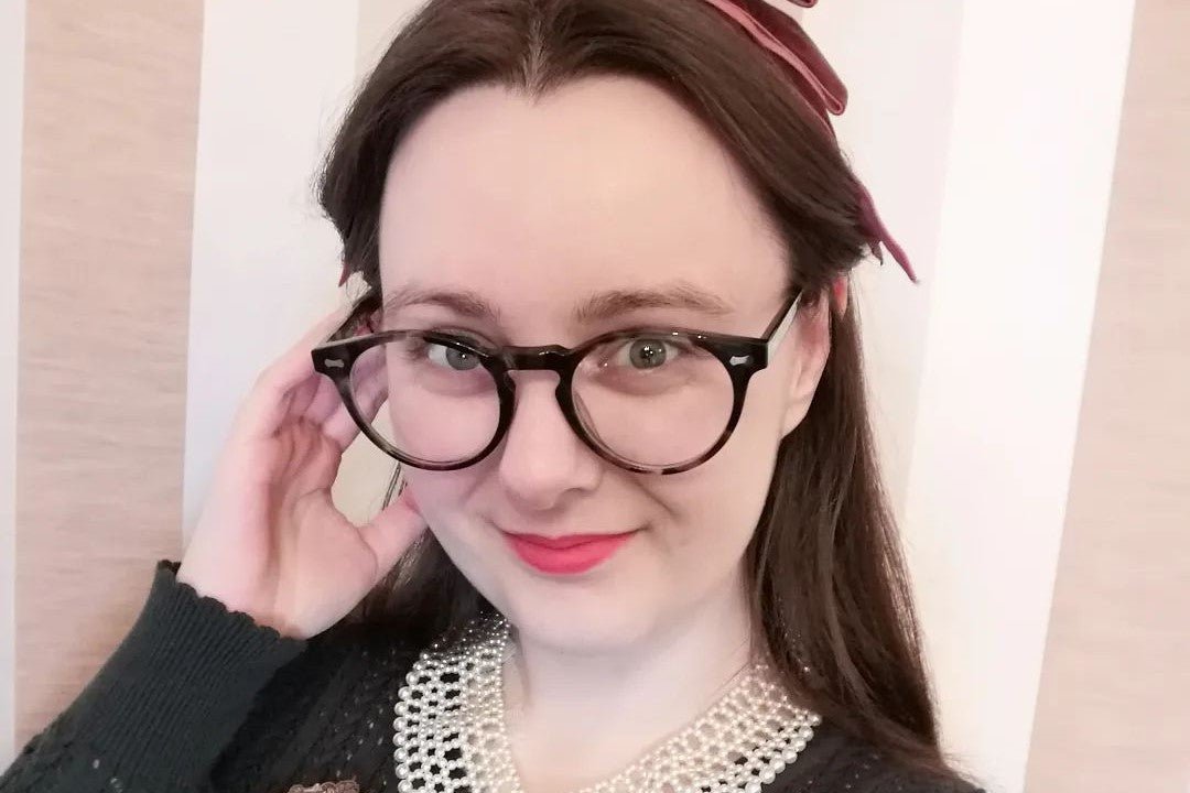 Do Blue Light Glasses Help Headaches? | KOALAEYE OPTICAL