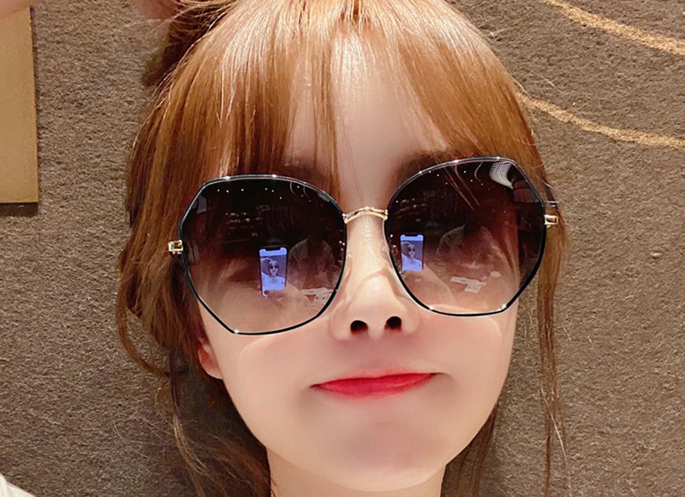 How to choose polarized sunglasses for women?
