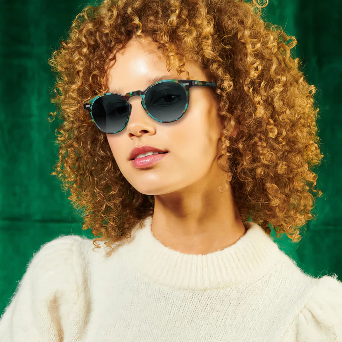Carfia Chicago CA5288-C15 Blue Tortoise Acetate Heart Polarized Sunglasses for Women, Model View
