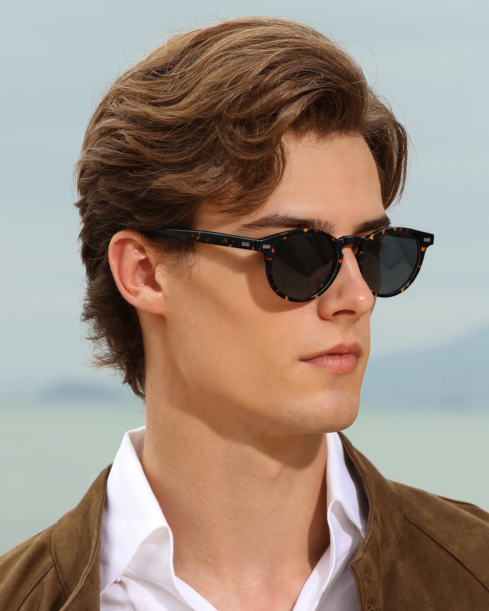 Carfia Dublin CA5506-C14 Tortoise Acetate Round Polarized Sunglasses for Men, Model View